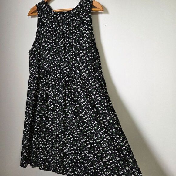 EUC LIKE NEW OLD NAVY SOFT DITSY FLORAL DRESS SIZE XL - Picture 2 of 16